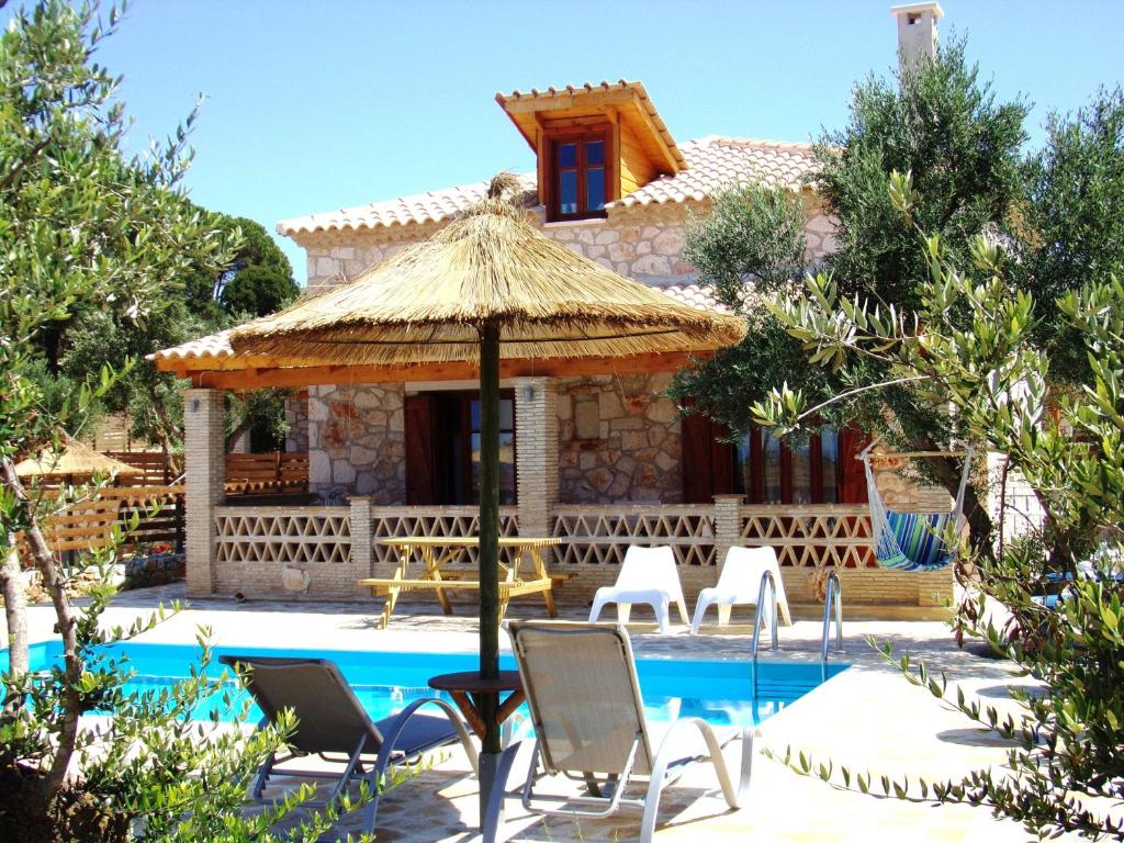 Alegria Traditional Villas