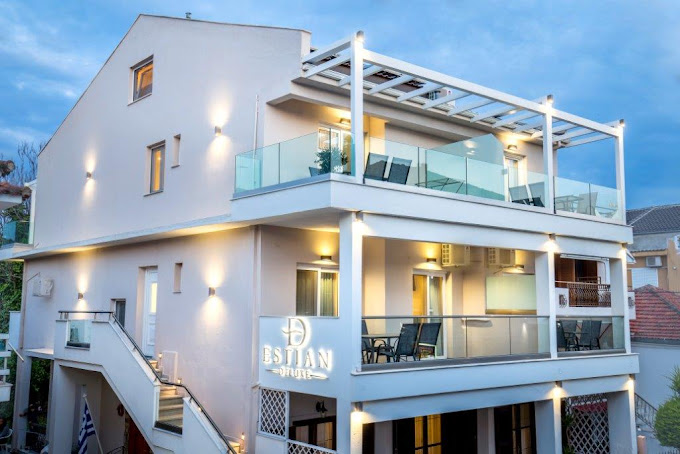 Estian Deluxe Thassos