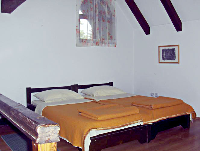 PANSION 13A - Apartmani BijeliÄ‡