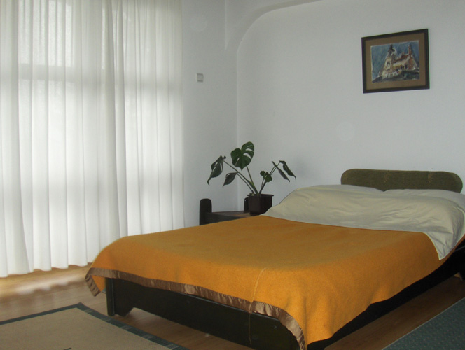 PANSION 13A - Apartmani BijeliÄ‡