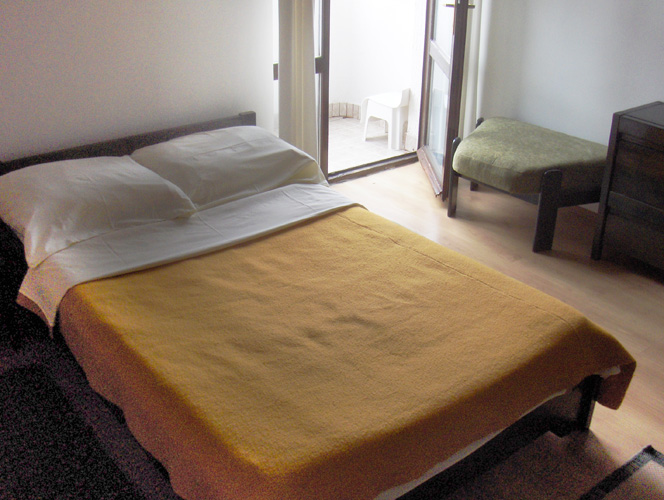 PANSION 13A - Apartmani BijeliÄ‡