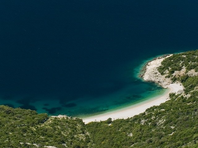 Hotel i restoran ZLATNI LAV