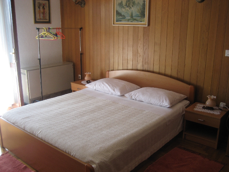 Apartmani Dobrenka Tudor 