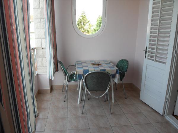 Apartmani i sobe Moso