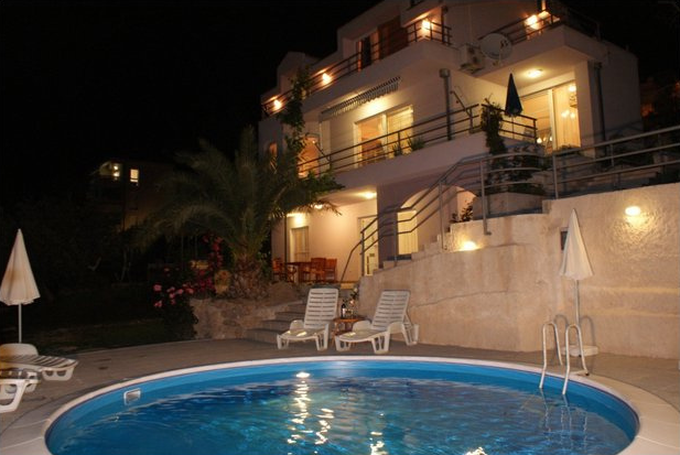Villa Selak sa Bazenom