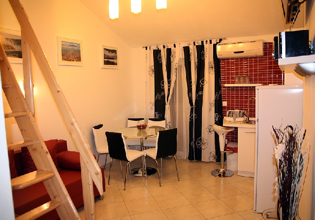 Apartmani Jakic - Tucepi