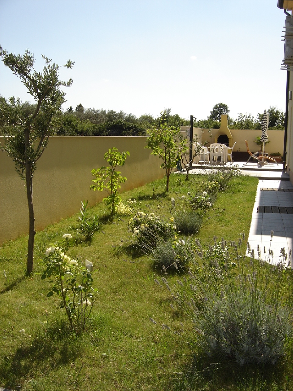 Villa G A P
