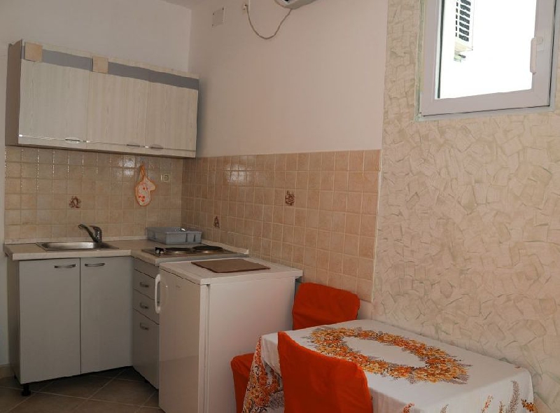 House Å½AUHAR-BaÅ¡ka Voda