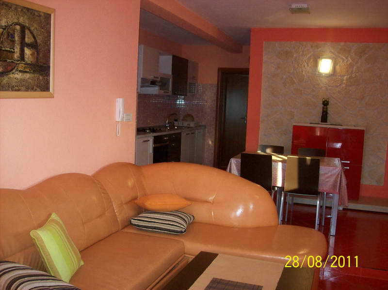 Apartmani Karen-ViniÅ¡Ä‡e
