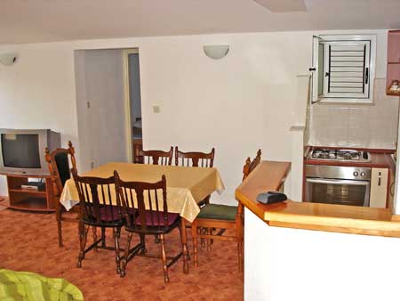 Apartmani Klara Makarska