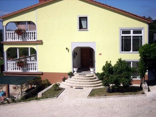 Apartmani ZareÄki krov