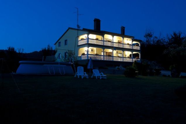 Apartmani ZareÄki krov