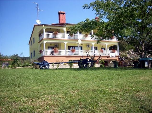 Apartmani ZareÄki krov