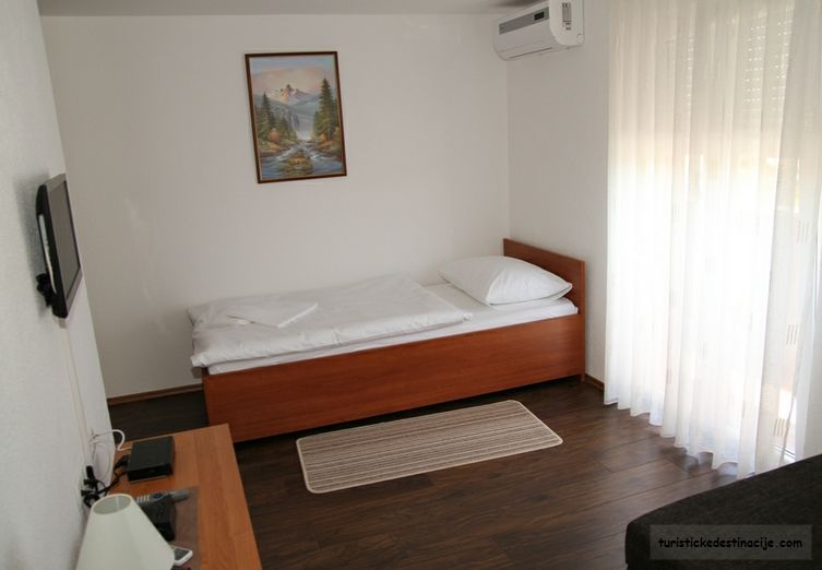 PlitviÄki Dvori