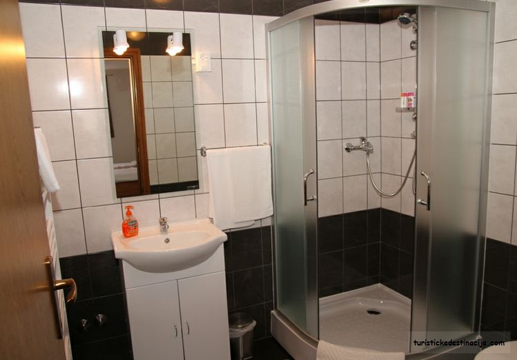 PlitviÄki Dvori