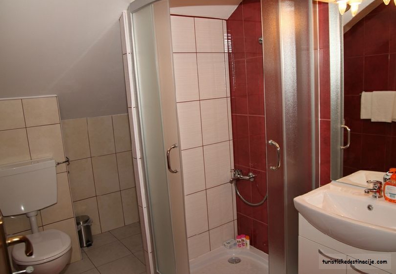 PlitviÄki Dvori