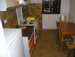 Auto Kamp Trstenica i Apartmani Kate